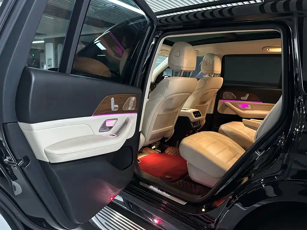 Mercedes-Benz GLS — миниатюра 16