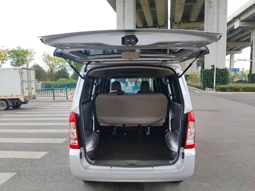 Wuling Rongguang S — миниатюра 19