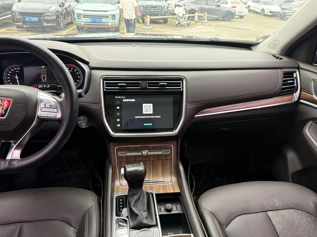 Roewe RX8 — миниатюра 6