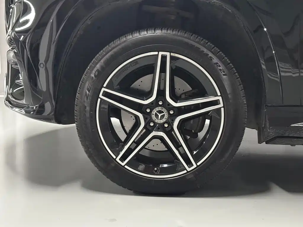 Mercedes-Benz GLS — миниатюра 4