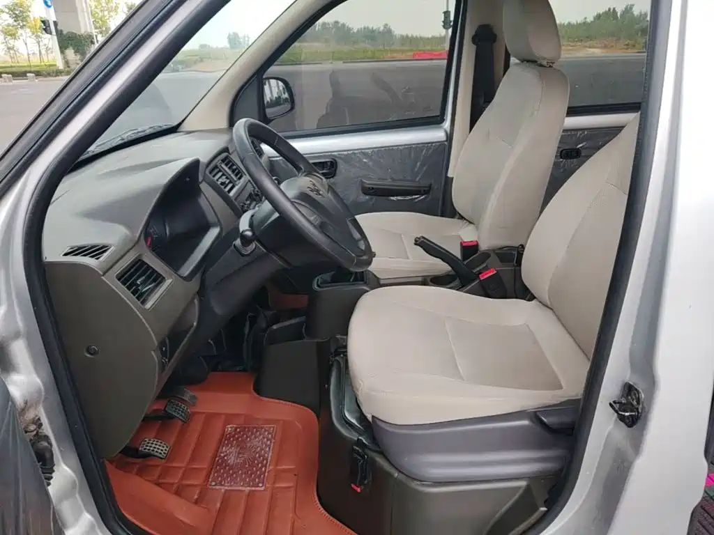 Wuling Rongguang S — миниатюра 15