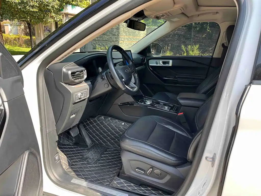 Ford Explorer — миниатюра 16