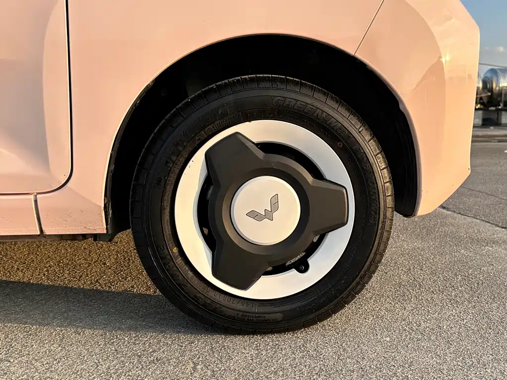 Wuling MINIEV — миниатюра 8