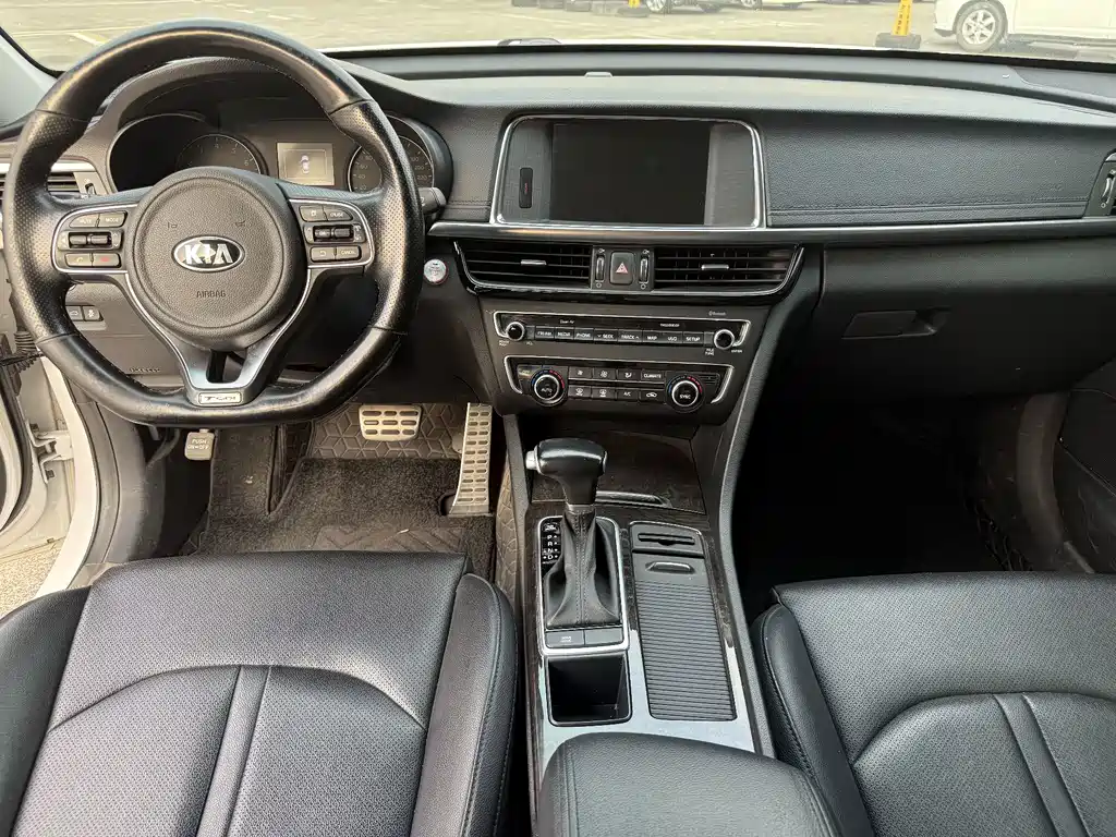 Kia K5 — миниатюра 7