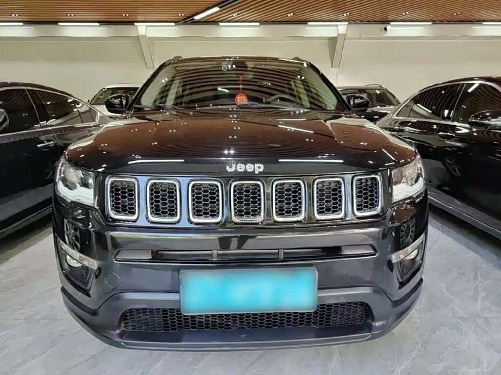 Jeep Compass — миниатюра 3
