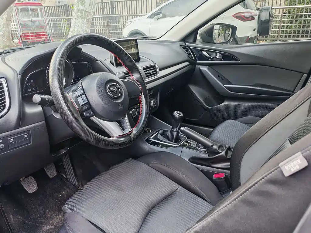 Mazda 3 Axela — миниатюра 7
