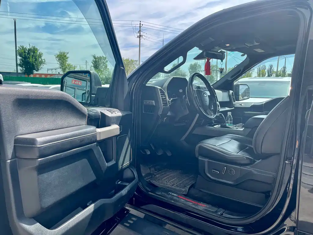 Ford F-150 Raptor — миниатюра 4