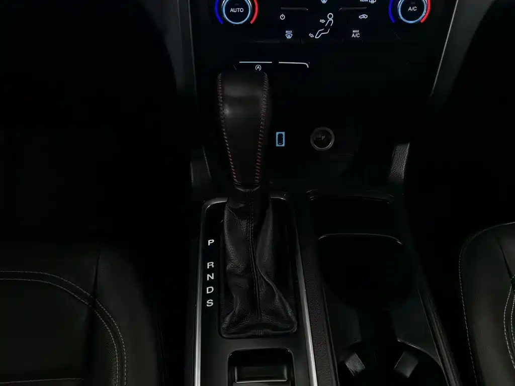 Ford Kuga — миниатюра 13