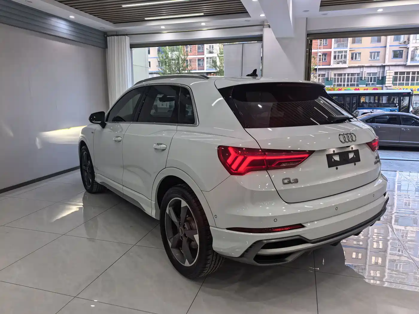 Audi Q3 id 4669296 из Китая 19