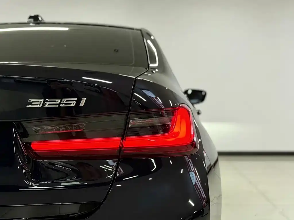 BMW 3 Series — миниатюра 6