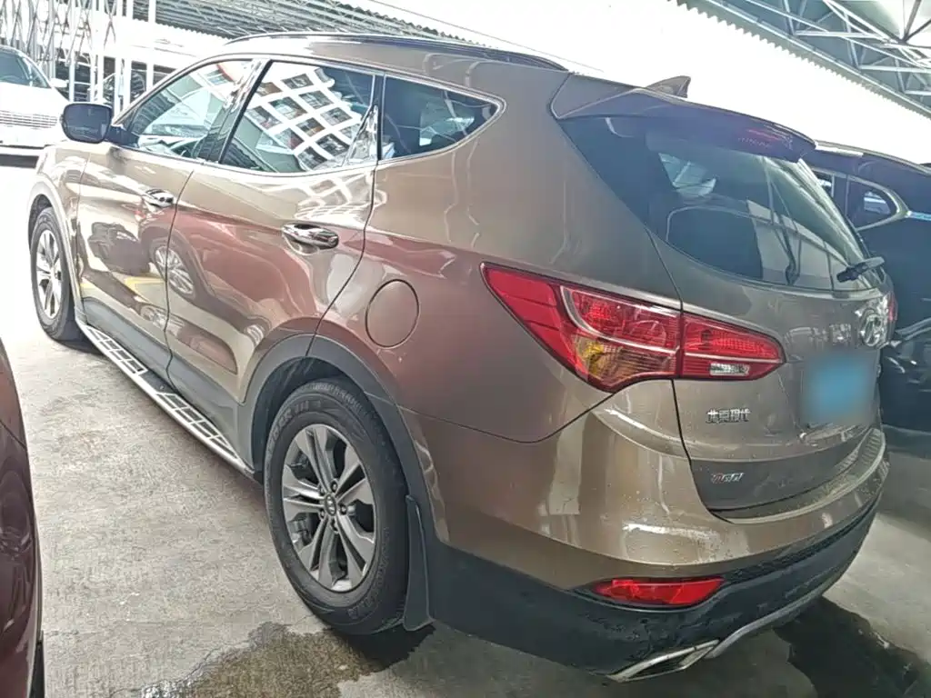 Hyundai Santa Fe — миниатюра 5