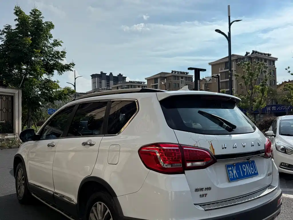 Haval H6 2015 Sport 1.5T AT Luxury