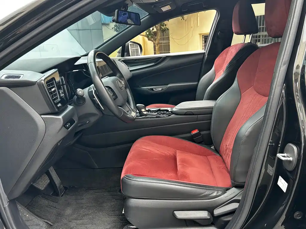 Lexus NX — миниатюра 4
