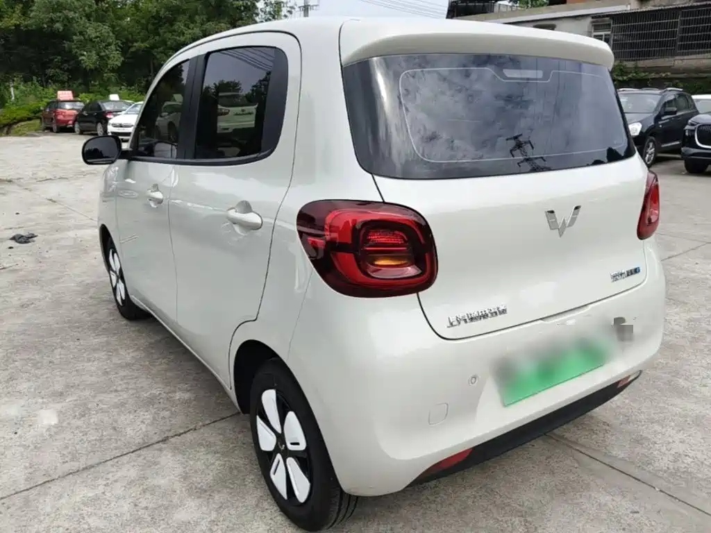 Wuling MINIEV — миниатюра 5