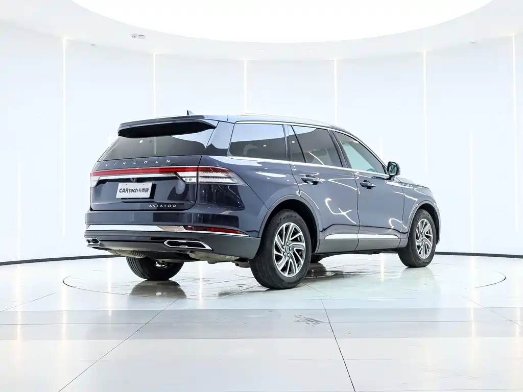 Lincoln Aviator — миниатюра 3