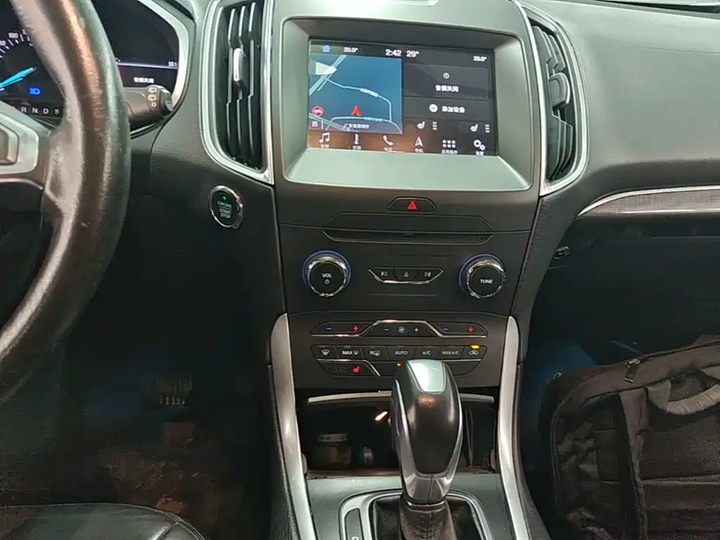Ford Edge — миниатюра 13