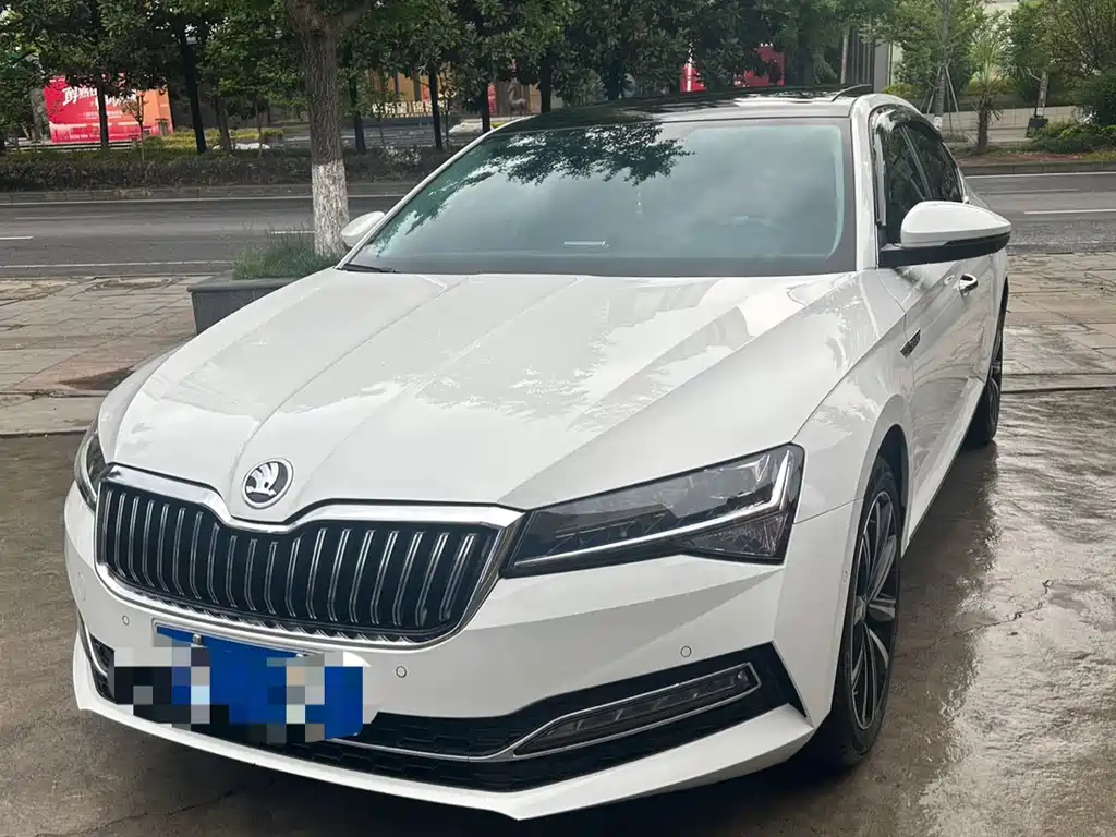 Skoda Superb 2022