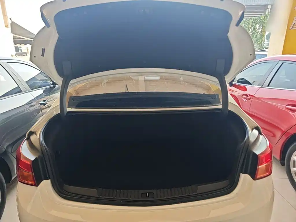 Buick Verano — миниатюра 19
