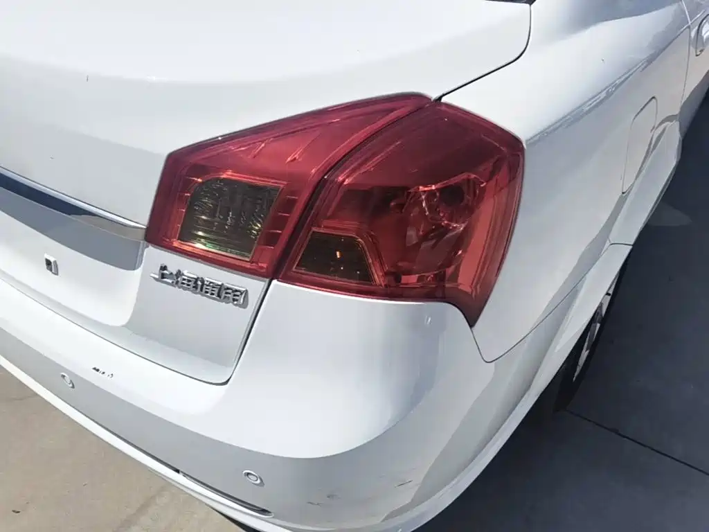 Buick Excelle — миниатюра 8