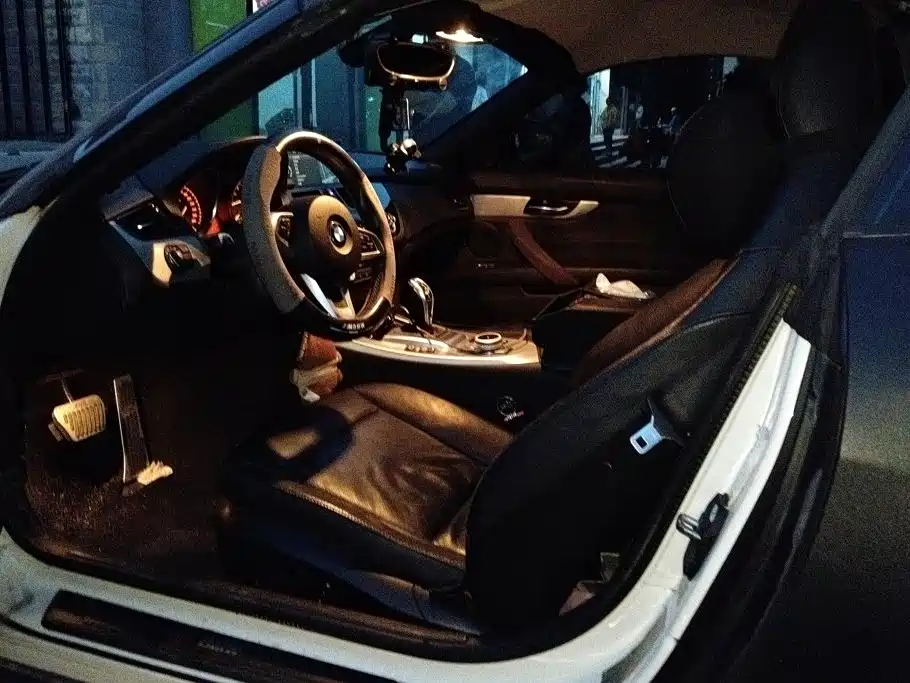 BMW Z4 — миниатюра 9