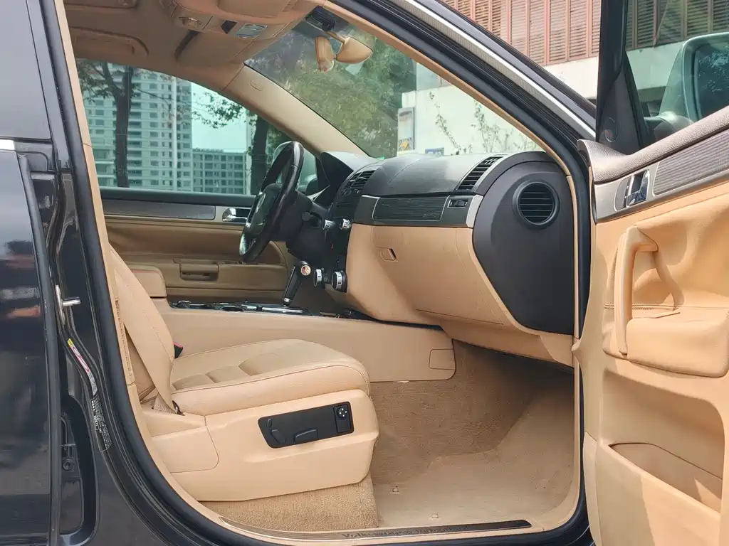 Volkswagen Touareg — миниатюра 9