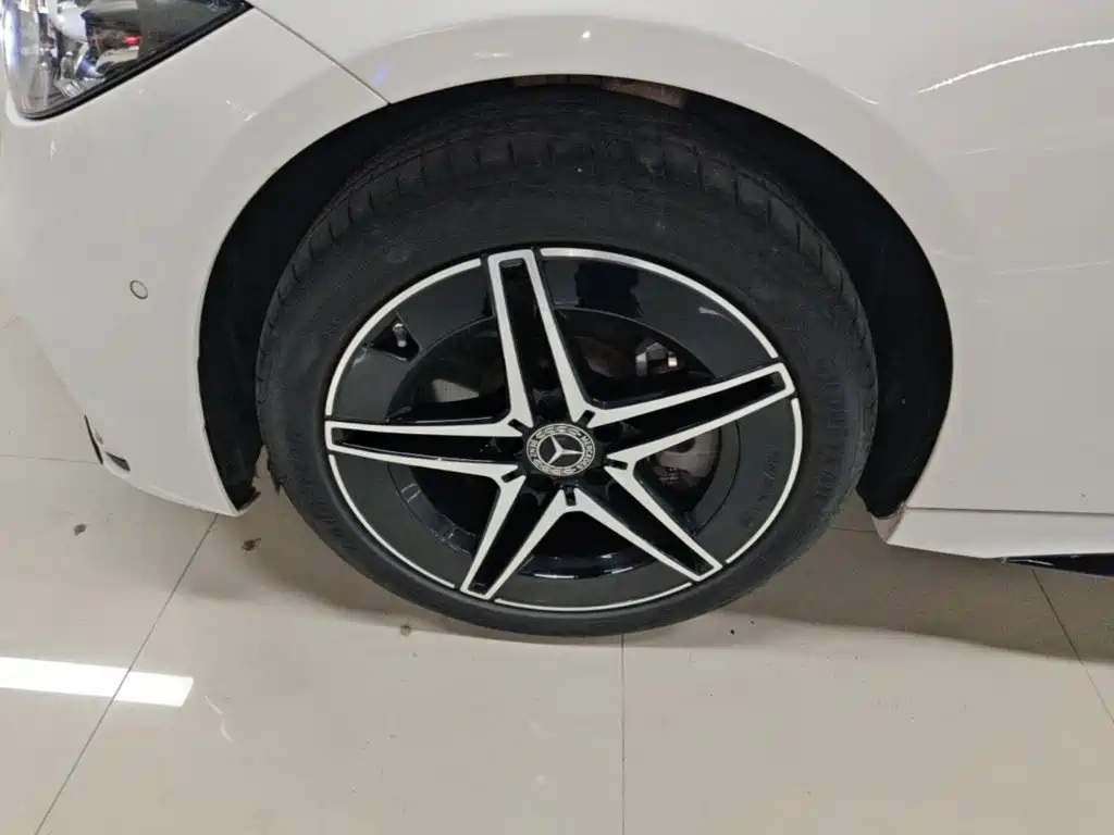 Mercedes-Benz C-Class — миниатюра 23