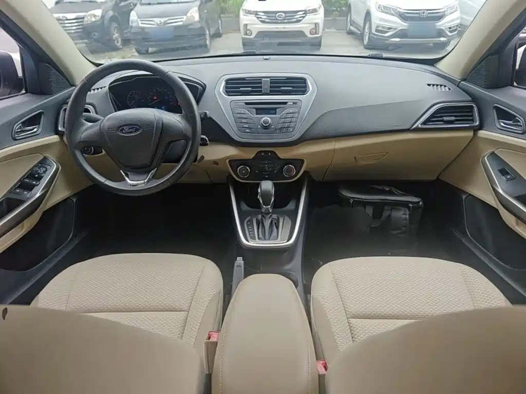 Ford Escort — миниатюра 10