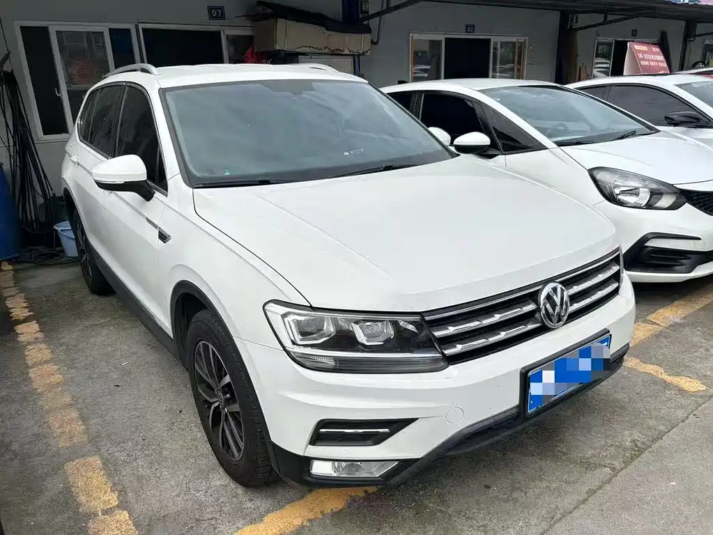 Volkswagen Tiguan L — миниатюра 3