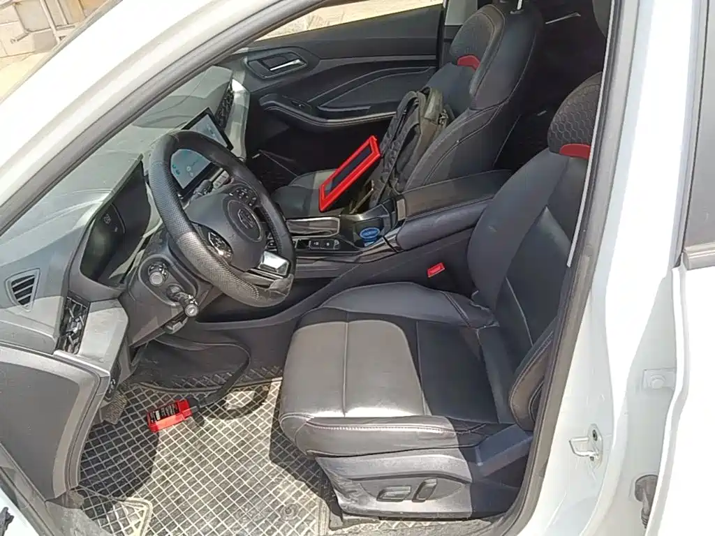 MG MG5 — миниатюра 15