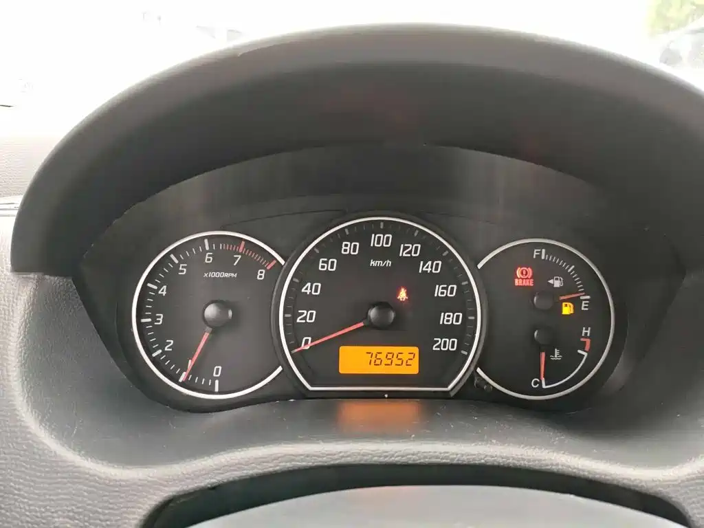 Suzuki Swift — миниатюра 10