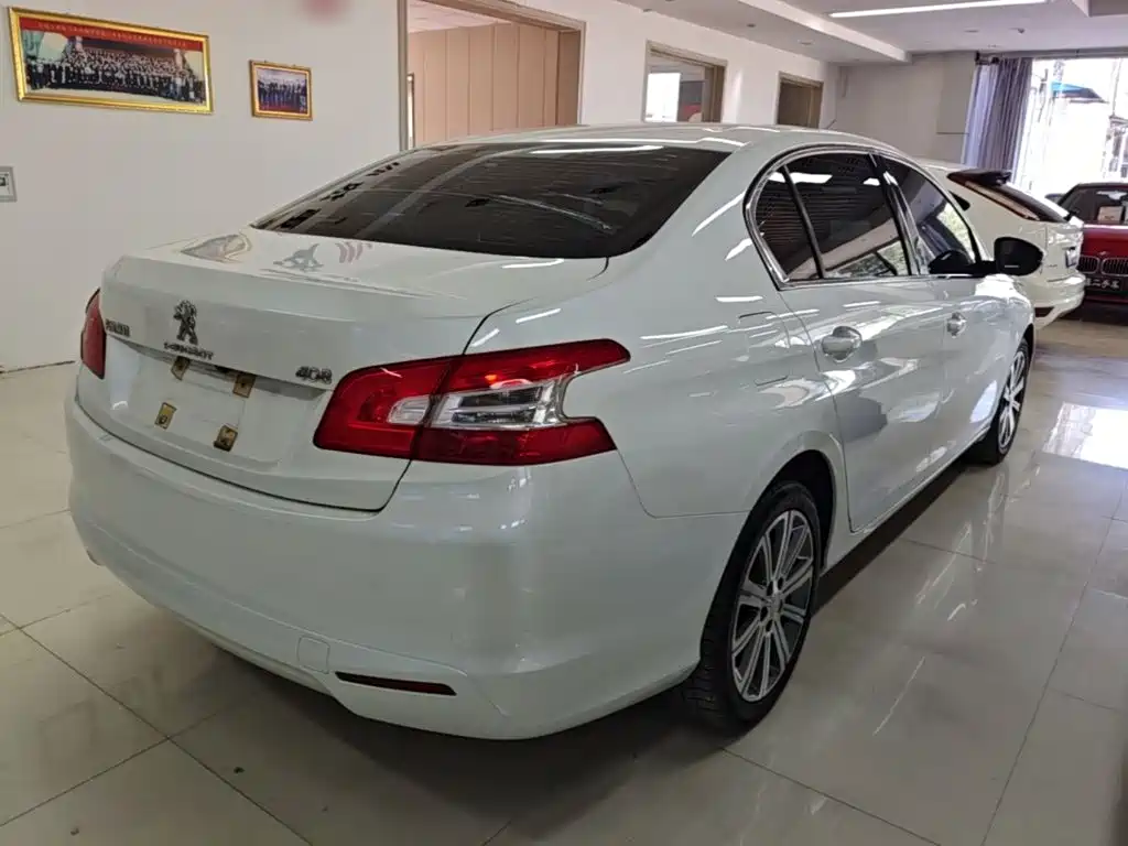 Peugeot 408 — миниатюра 7