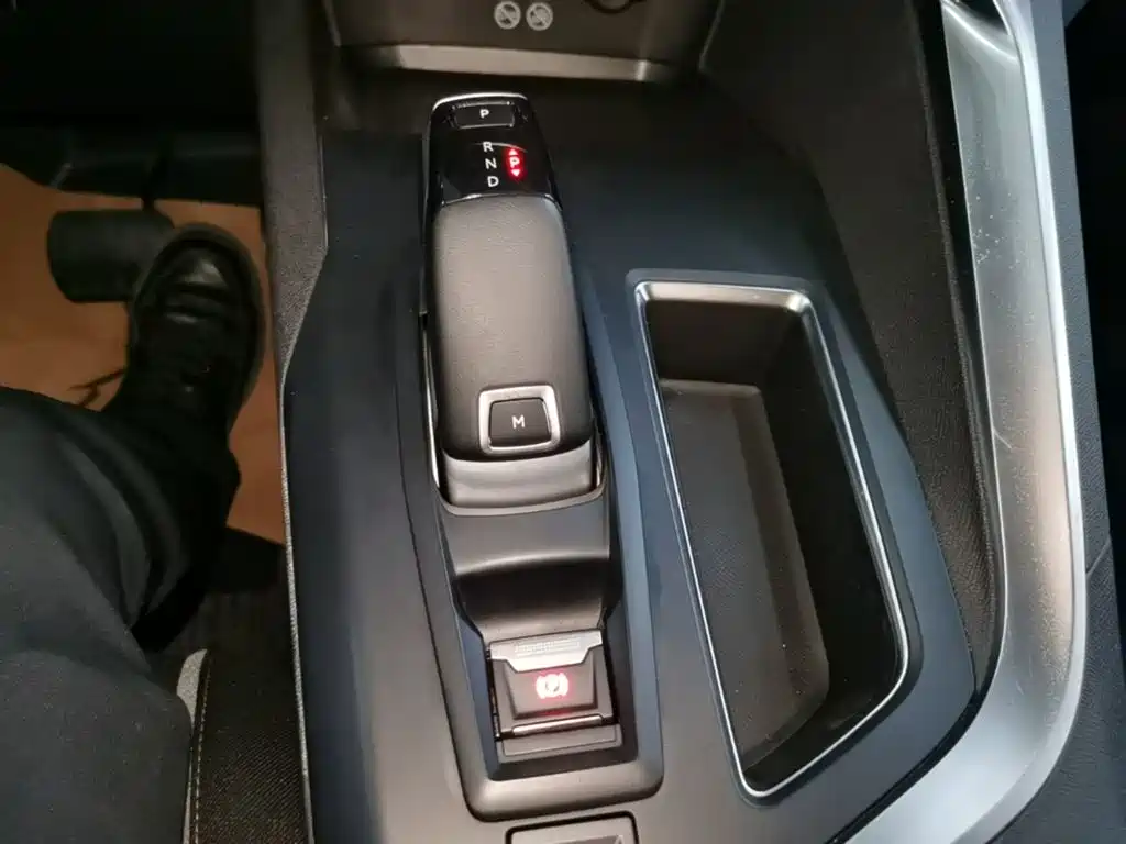 Peugeot 4008 — миниатюра 14