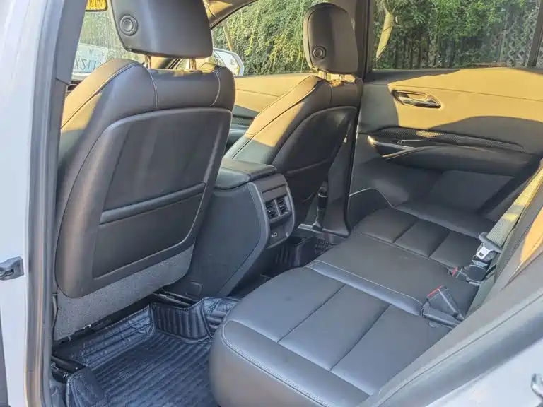 Cadillac XT4 — миниатюра 12