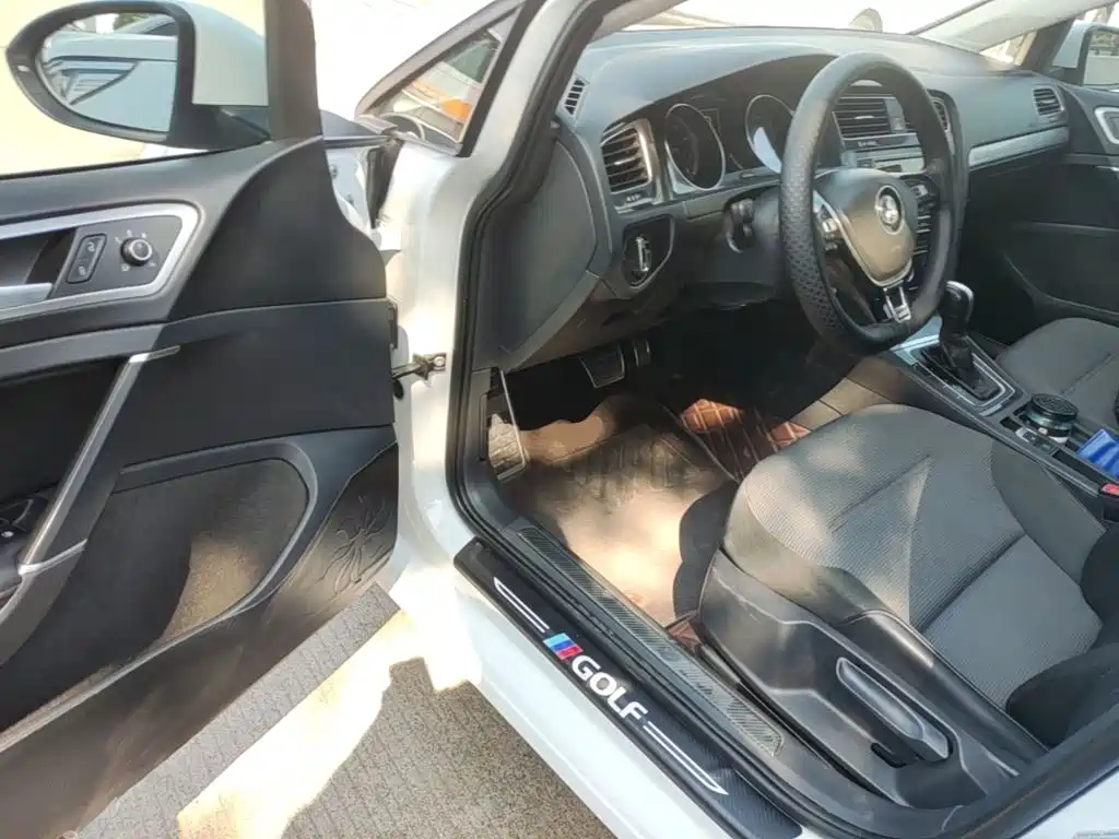 Volkswagen Golf — миниатюра 16