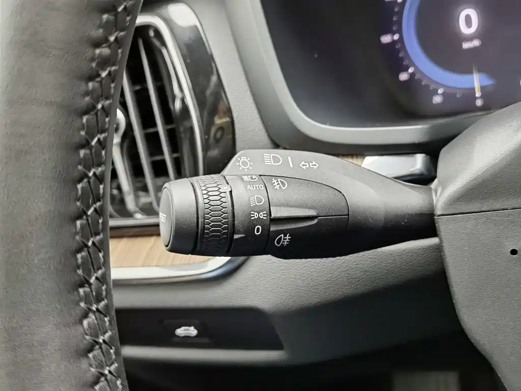 Volvo S60 — миниатюра 21