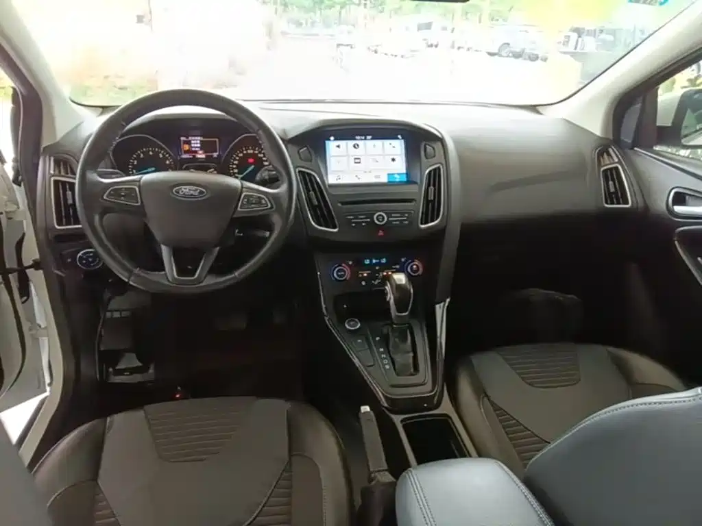Ford Focus — миниатюра 10