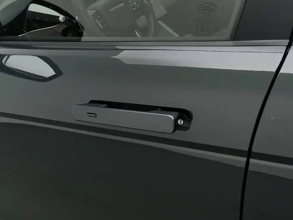 Land Rover Evoque — миниатюра 18
