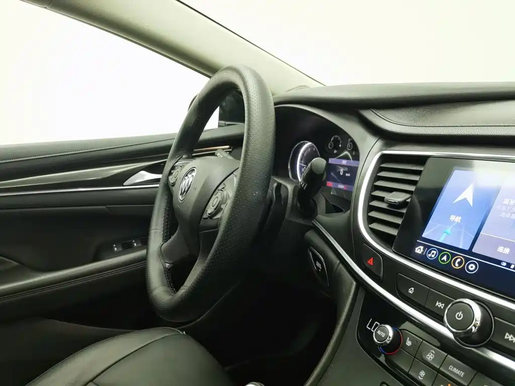 Buick LaCrosse — миниатюра 22