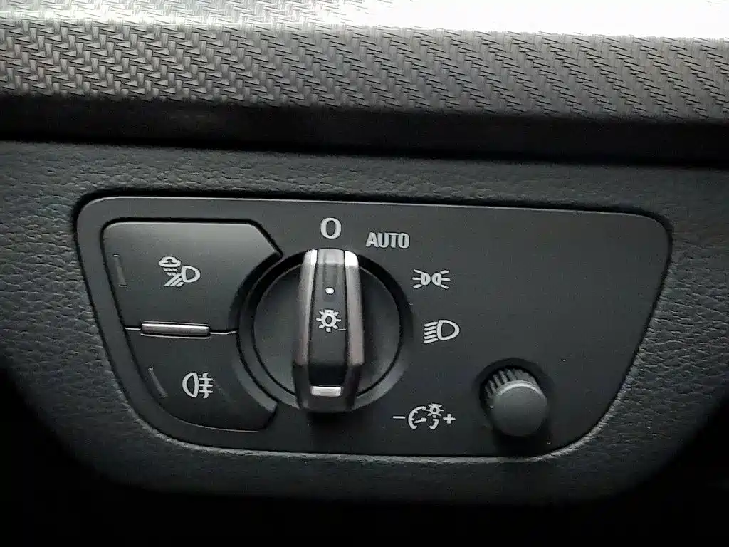 Audi Q5L — миниатюра 21