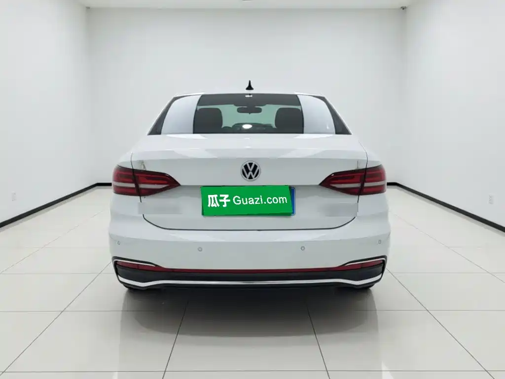 Volkswagen Lavida — миниатюра 5
