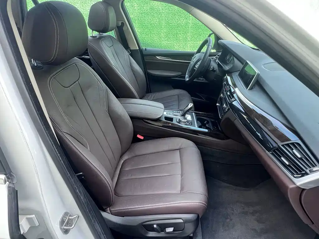 BMW X5 (Import) — миниатюра 23