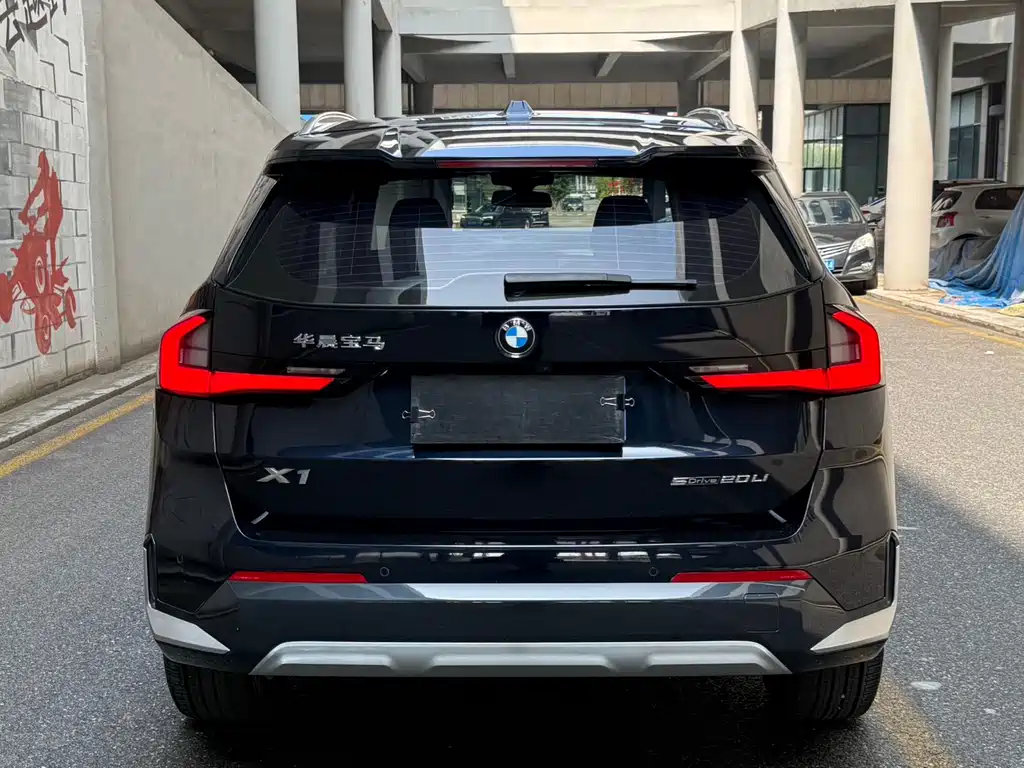 BMW X1 2023 sDrive20Li X