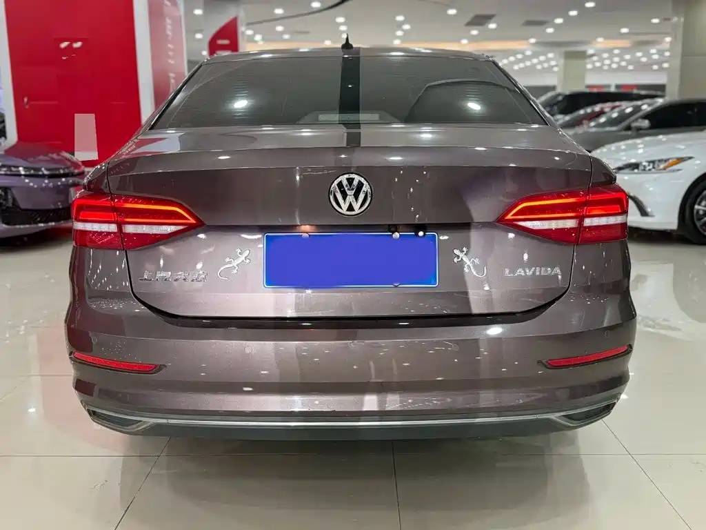 Volkswagen Lavida — миниатюра 10