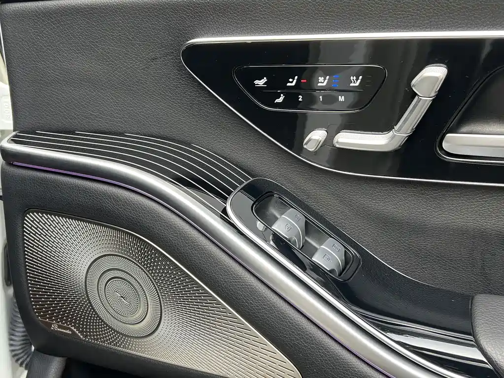 Mercedes-Benz S-Class — миниатюра 15