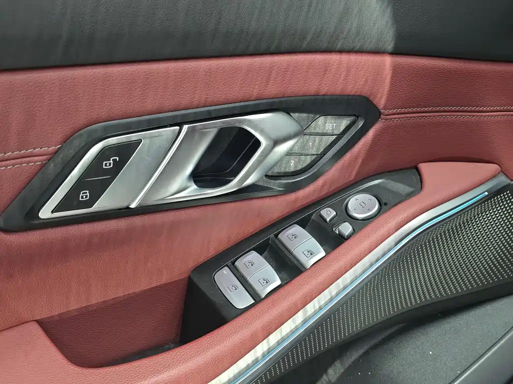 BMW i3 — миниатюра 11