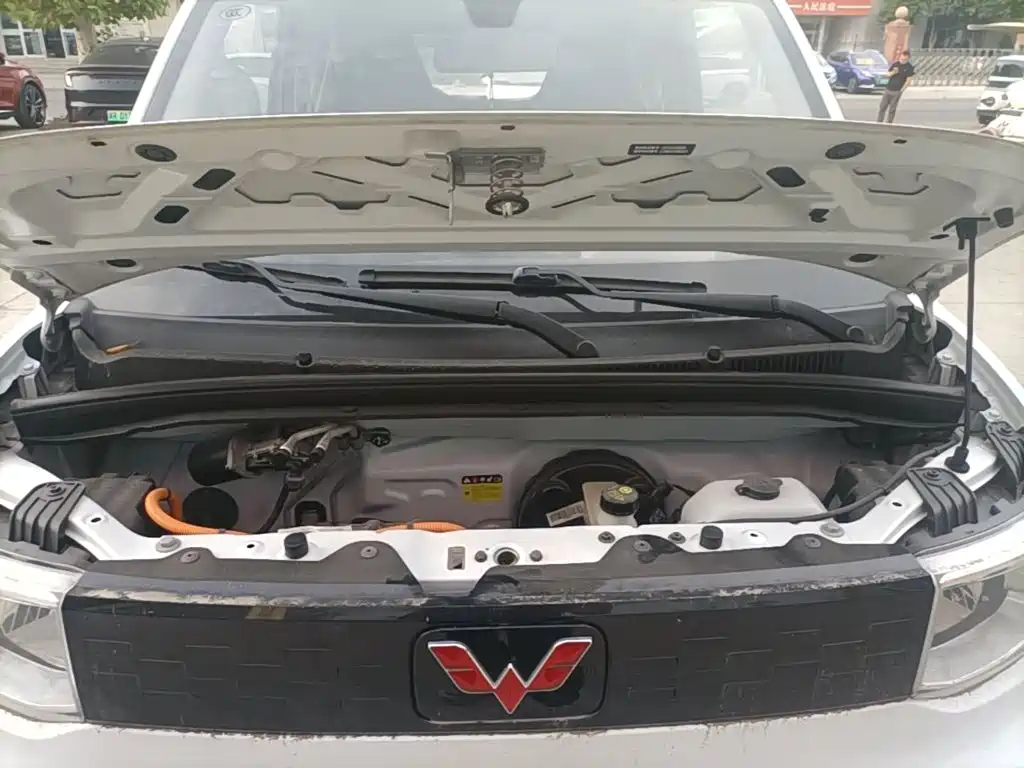 Wuling MINIEV — миниатюра 20