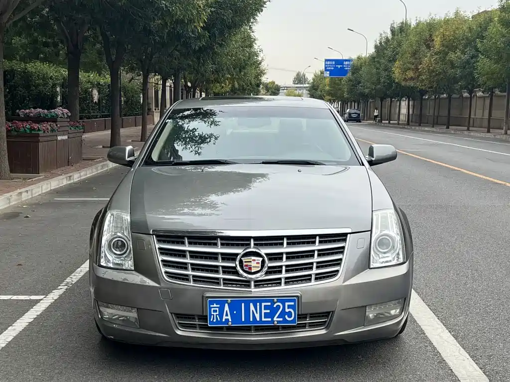 Cadillac SLS — миниатюра 2
