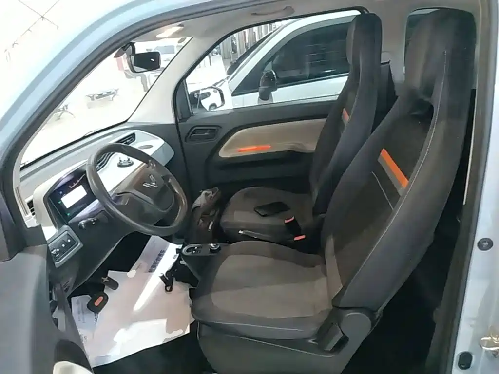 Wuling MINIEV — миниатюра 15