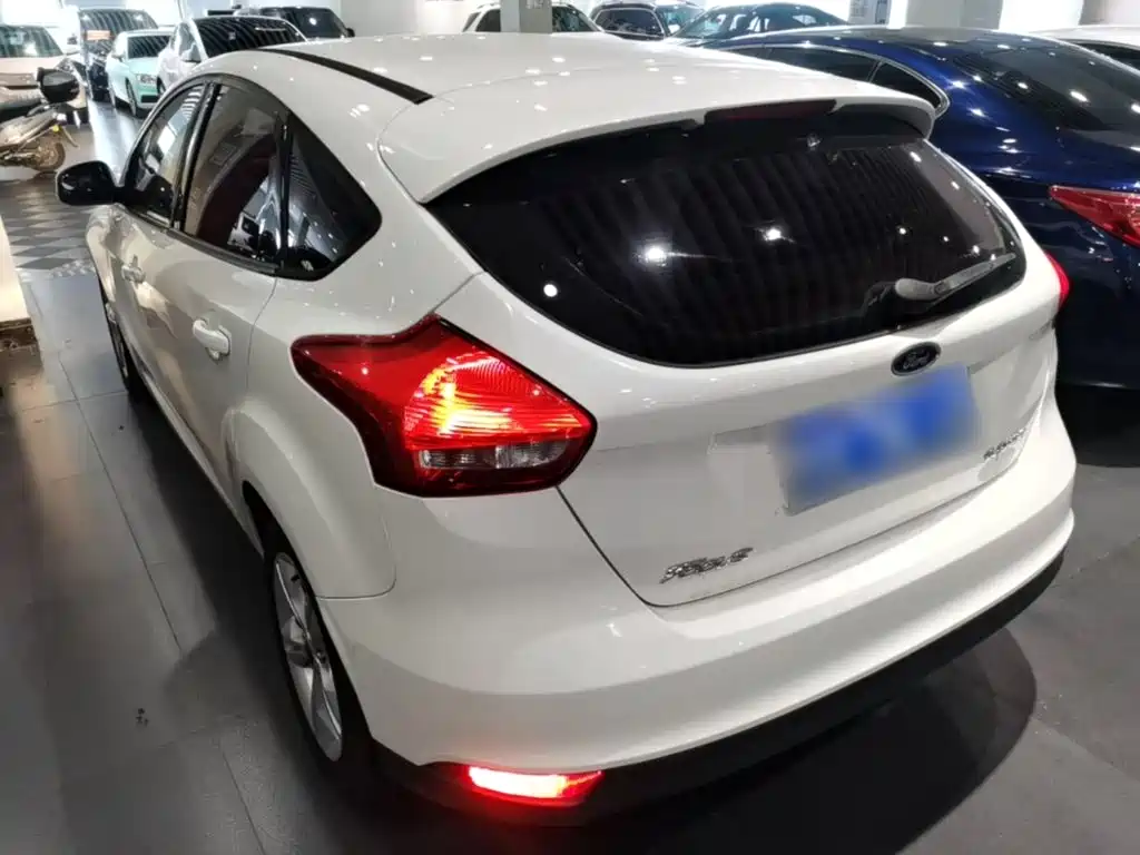 Ford Focus — миниатюра 5