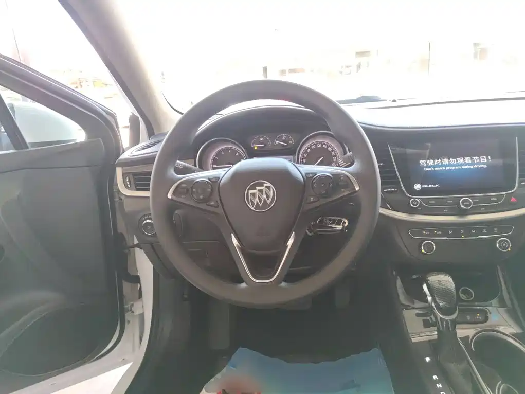 Buick Verano — миниатюра 11